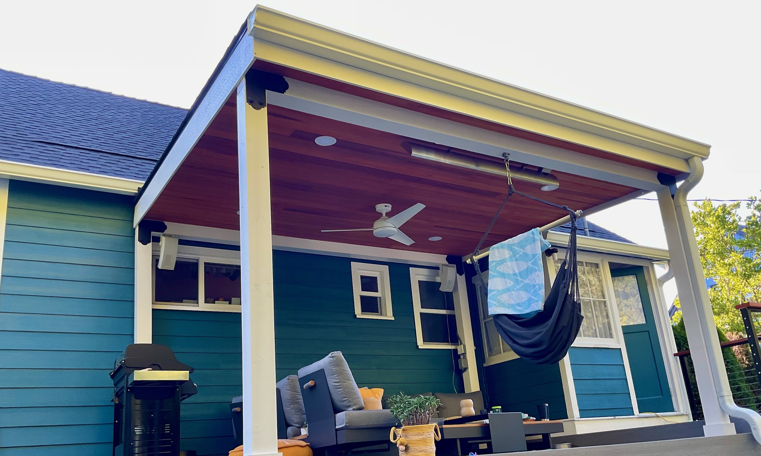 North End covered deck with Deckorators composite decking